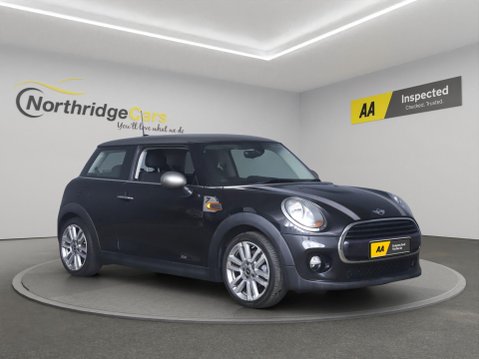 Mini Hatch 1.5 Cooper Seven Auto Euro 6 (s/s) 3dr 1