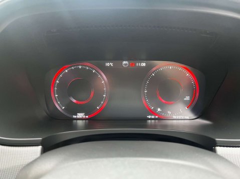 Volvo V90 2.0 V90 R-Design Pro D5 PowerPulse AWD Auto 4WD 5dr 48