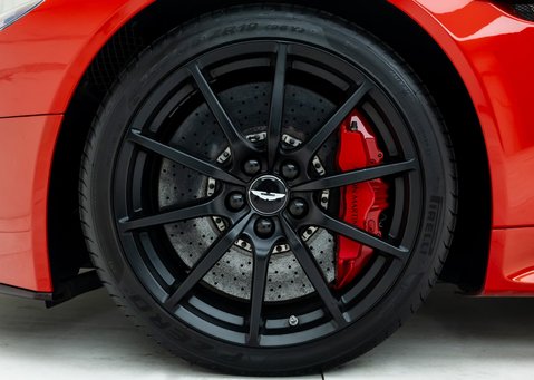 Aston Martin V12 Vantage S Roadster