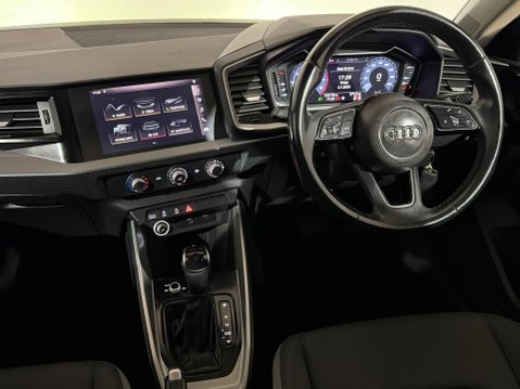 Audi A1 SPORTBACK TFSI SPORT 12