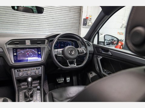 Volkswagen Tiguan 2.0 TDI R-Line Tech DSG 4Motion Euro 6 (s/s) 5dr 34