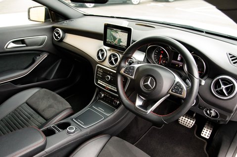 Mercedes-Benz CLA Class CLA 220 D AMG LINE 4