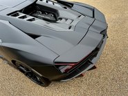 Lamborghini Revuelto V12 27