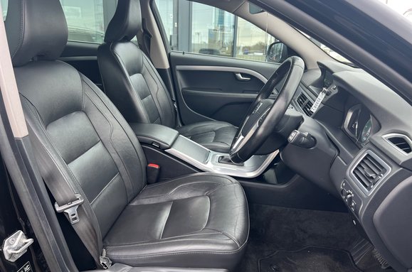 Volvo V70 2.0 D4 SE LUX AUTOMATIC ESTATE 17
