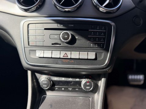 Mercedes-Benz GLA 1.6 GLA 180 AMG Line Edition Auto 5dr 17