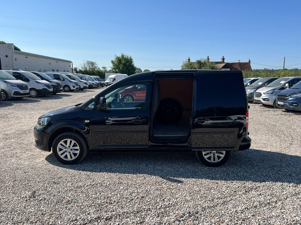 Volkswagen Caddy SWB L1H1 Low Roof Highline Air Con Alloys Sensors EURO 6 NO VAT 11