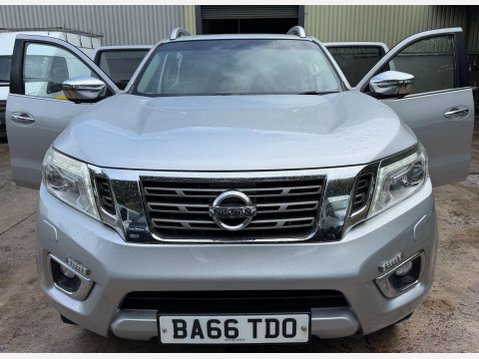 Nissan Navara 2.3 dCi Tekna Pickup Double Cab 4dr Diesel Auto 4WD Euro 6 (190 ps) 22