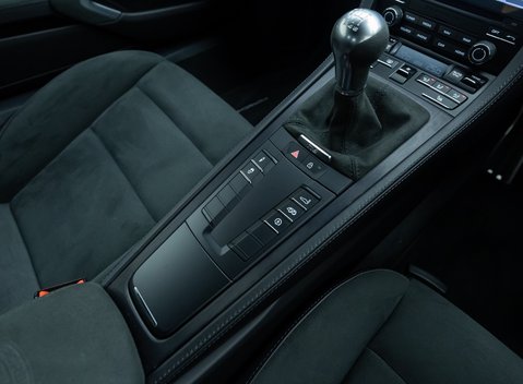 Porsche 718 Cayman GTS 4.0 18