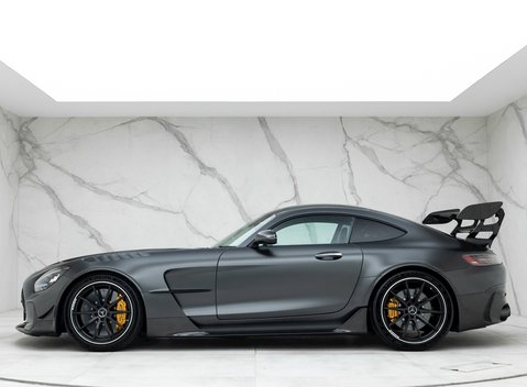 Mercedes-Benz Amg GT GT Black Series 2