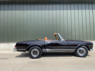 Mercedes-Benz W113 280SL