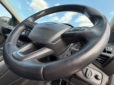Ford Kuga ZETEC TDCI 15