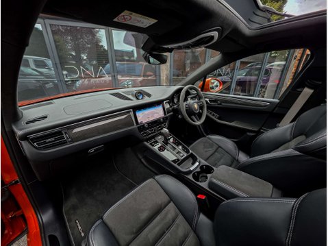 Porsche Macan 2.9 Macan GTS Semi-Auto 4WD 5dr 15