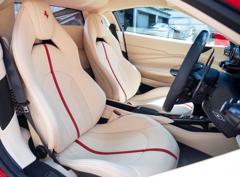 Ferrari F8 Tributo 12