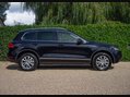 Volkswagen Touareg 3.0 Touareg SE V6 TDI BlueMotion Technology Auto 4WD 5dr 8