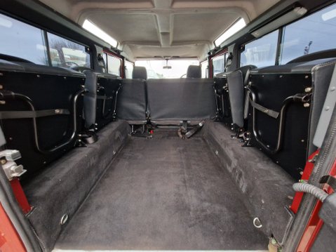 Land Rover Defender 110 TD5 XS STATION WAGON 22
