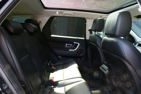 Land Rover Discovery Sport 2.0 Discovery Sport Black HSE TD4 Auto 4WD 5dr 38