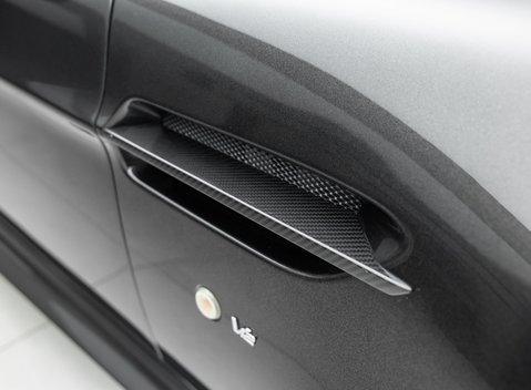Aston Martin V12 Vantage S 44