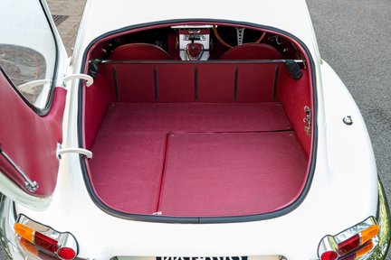 Jaguar E-Type 3.8 Litre Flat Floor FHC 22