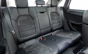 Porsche Macan GTS 13