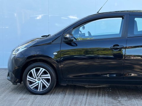 Toyota Aygo 1.0 Aygo X-Play TSS VVT-i 5dr 25
