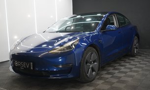 Tesla Model 3 LONG RANGE AWD One Owner Deep Blue Metallic Adaptive LEDs Pano Roof  VAT Q 7