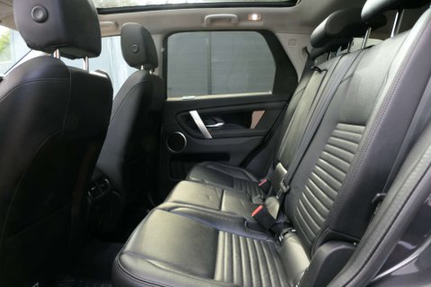 Land Rover Discovery Sport 2.0 Discovery Sport SE MHEV Auto 4WD 5dr 25