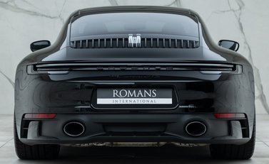 Porsche 911 Carrera GTS (992) 5