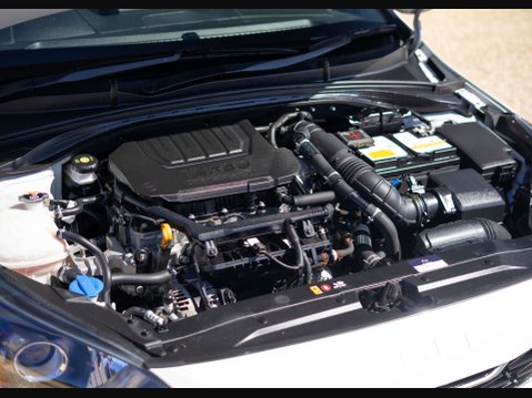 Kia Pro Ceed 1.5 Pro Ceed GT-Line ISG 5dr 43