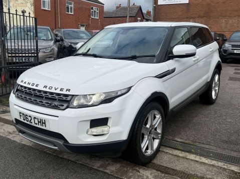 Land Rover Range Rover Evoque 2.2 Range Rover Evoque Pure SD4 Auto 4WD 5dr 3