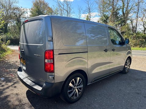 Toyota Proace Icon Premium 5