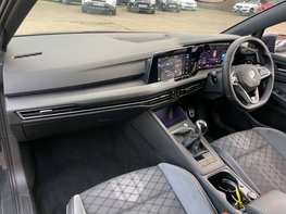 Volkswagen Golf 1.5 Golf R-Line TSI 5dr 33