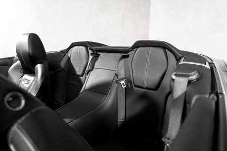 Aston Martin DBS V12 VOLANTE. FULL ASH. CARBON EXT. CERAMIC BRAKES. BANG & OLUFSEN. 27