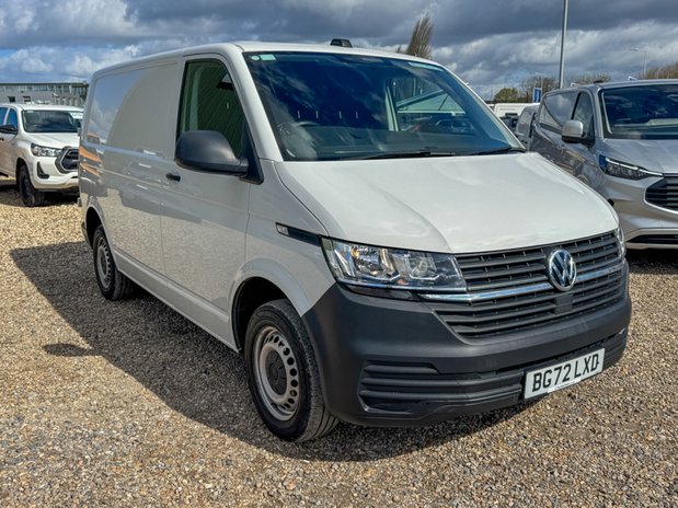 Volkswagen Transporter SWB L1H1 Low Roof Startline T32 Air Con Sensors EURO 6 4