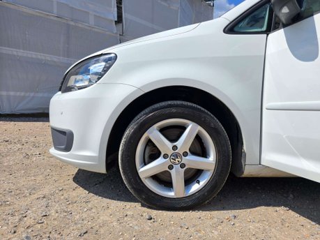 Volkswagen Touran 1.4 TSI BlueMotion Tech SEL MPV 5dr Petrol DSG Euro 6 (s/s) (150 ps) 36