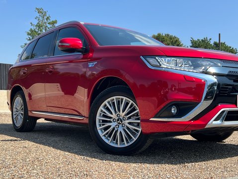 Mitsubishi Outlander PHEV DYNAMIC 14