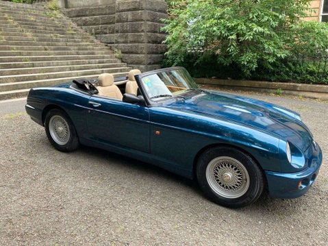 MG RV8 4.0 13