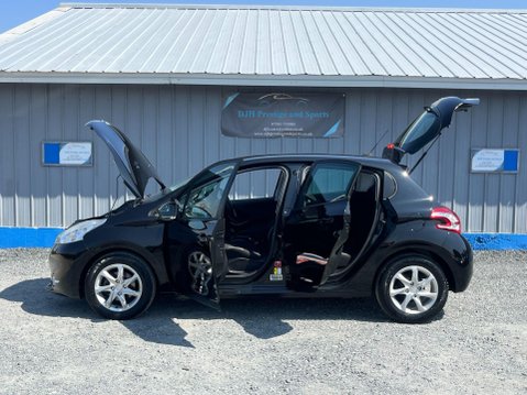 Peugeot 208 1.2 VTi PureTech Active Euro 5 5dr 14