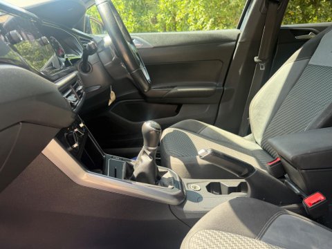 Volkswagen Polo 1.0 TSI R-Line Euro 6 (s/s) 5dr 30