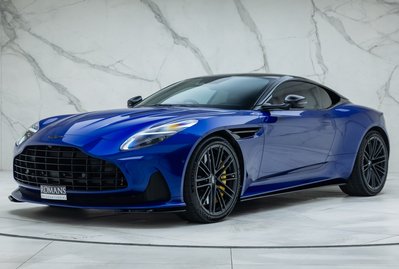 Aston Martin DB12 V8