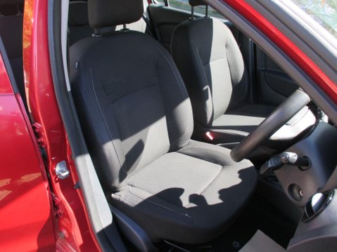 Dacia Sandero 1.0 SCe Ambiance Euro 6 5dr 23