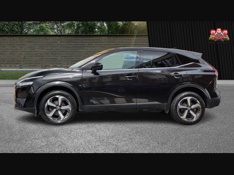 Nissan Qashqai DIG-T N-CONNECTA MHEV 7