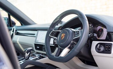 Porsche Cayenne E-Hybrid Coupé 11