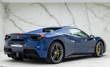 Ferrari 488 Spider 9