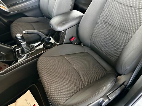 Kia Sorento 2.2 CRDi KX-1 AWD Euro 5 5dr 22