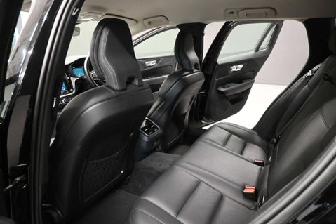 Volvo V60 2.0 V60 + B4 MHEV Auto 5dr 25