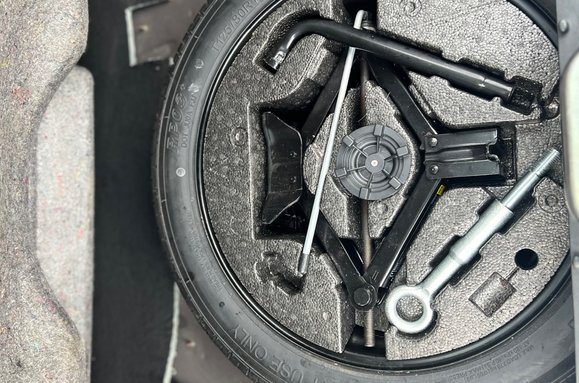 Volvo XC60 2.0 D4 R-DESIGN LUX NAV AUTO PAN ROOF 36