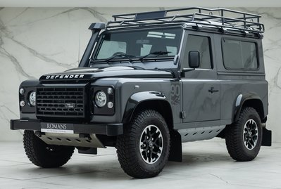 Land Rover Defender 90 ADVENTURE