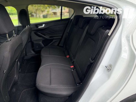Ford Focus 1.0 Focus Titanium 5dr 28