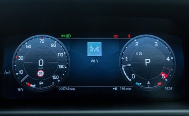 Land Rover Defender 90 D350 X-DYNAMIC HSE HARD TOP URBAN 19