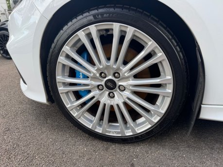 Ford Focus RS 2.3T EcoBoost RS Hatchback 5dr Petrol Manual AWD Euro 6 (s/s) (350 ps) 14